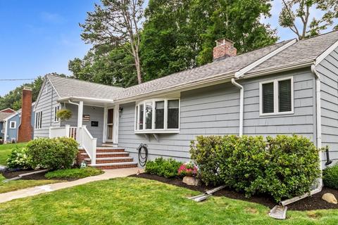 28 Seward Rd, Stoneham, MA 02180 photo 4