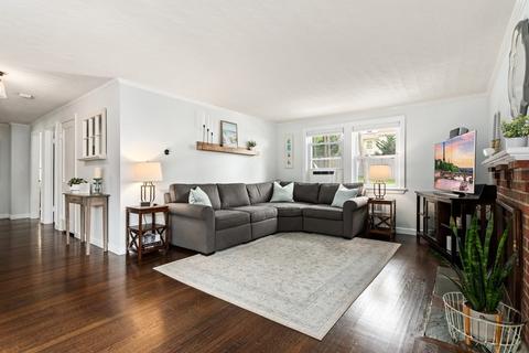 28 Seward Rd, Stoneham, MA 02180 photo 6