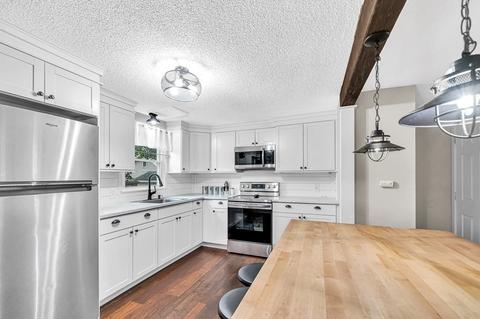9 Cloran St, Springfield, MA 01109 photo 4