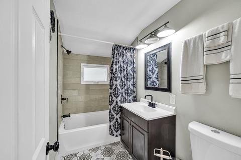 9 Cloran St, Springfield, MA 01109 photo 8
