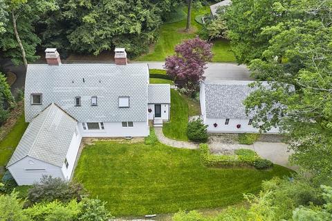 22 Willowbrook Ln, Worcester, MA 01609 photo 2