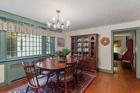 22 Willowbrook Ln, Worcester, MA 01609 photo 13