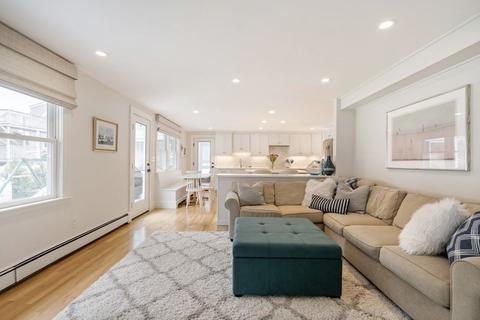 9 Park Ave, Needham, MA 02494 photo 5
