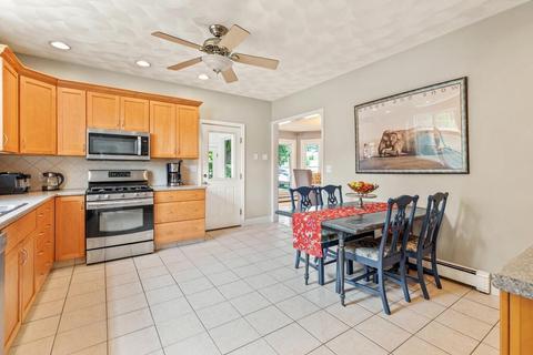 45 Spring St, Stoneham, MA 02180 photo 11