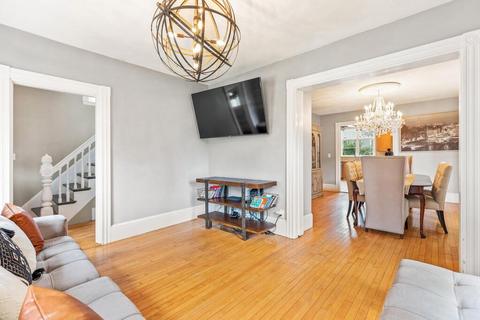 45 Spring St, Stoneham, MA 02180 photo 6