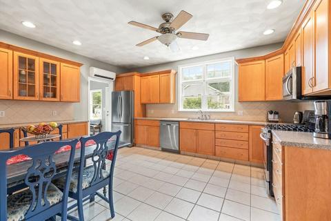 45 Spring St, Stoneham, MA 02180 photo 10
