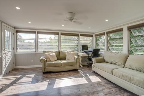 8 Exeter Dr, Woburn, MA 01801 photo 13