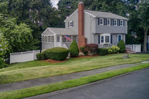 8 Exeter Dr, Woburn, MA 01801 photo 1