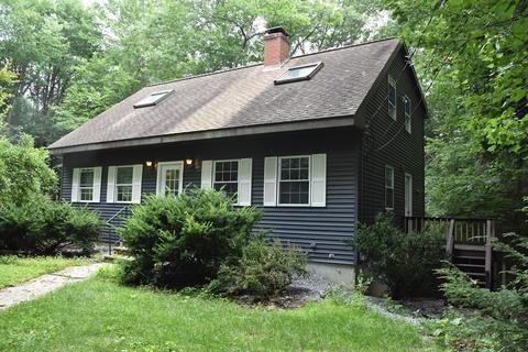 9 Page Ave, Ashburnham, MA 01430 photo 1