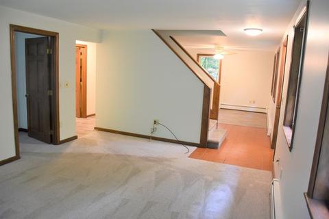 9 Page Ave, Ashburnham, MA 01430 photo 5
