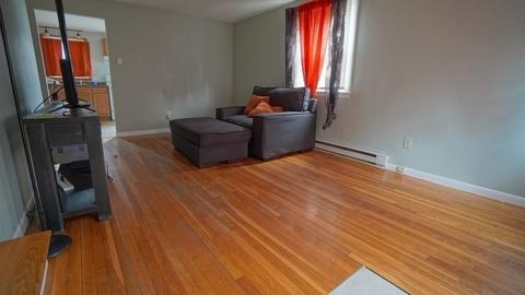 77 Humbert St, Springfield, MA 01109 photo 5