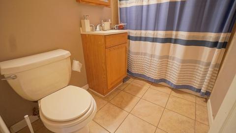 77 Humbert St, Springfield, MA 01109 photo 8