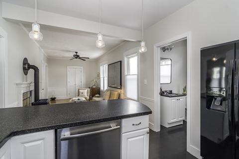 37 Walnut St, Natick, MA 01760 photo 3