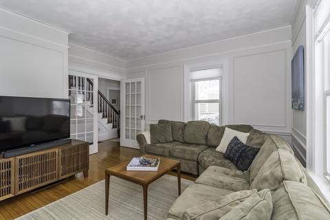 37 Walnut St, Natick, MA 01760 photo 12