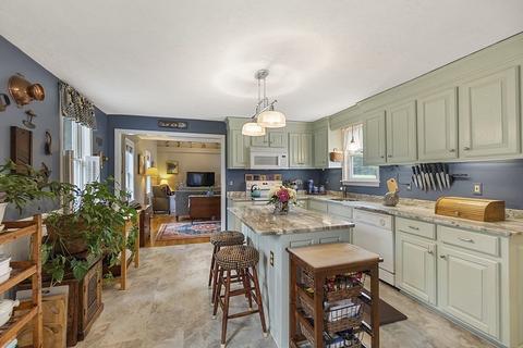 79 Main St, Townsend, MA 01469 photo 10