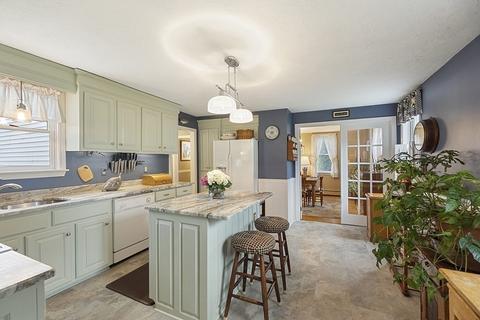 79 Main St, Townsend, MA 01469 photo 1