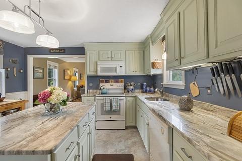 79 Main St, Townsend, MA 01469 photo 11
