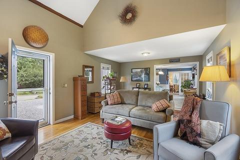 79 Main St, Townsend, MA 01469 photo 7