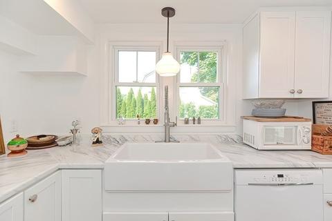 12 Mayflower Ave, Hull, MA 02045 photo 11