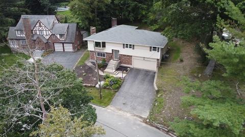 2 Old Brook Dr, Worcester, MA 01609 photo 1
