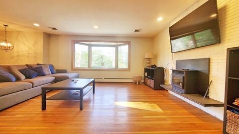 2 Old Brook Dr, Worcester, MA 01609 photo 4