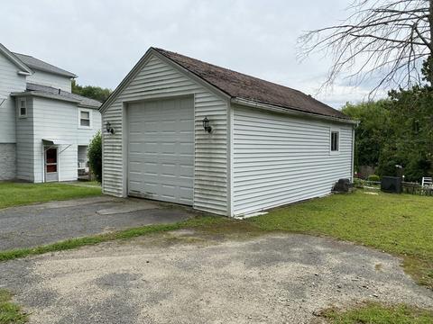 22 Eastern Ave, Webster, MA 01570 photo 11