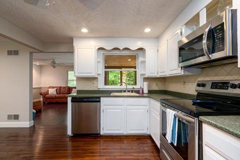66 Thomas St, Ashland, MA 01721 photo 11