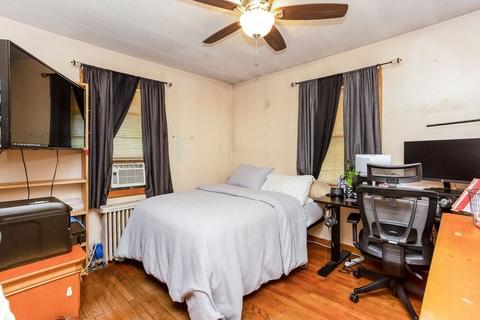 45 Leitch St, Springfield, MA 01109 photo 13