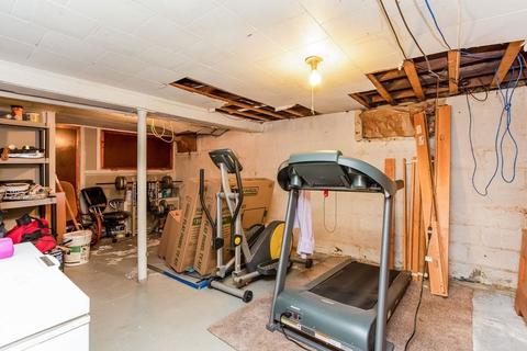 45 Leitch St, Springfield, MA 01109 photo 20