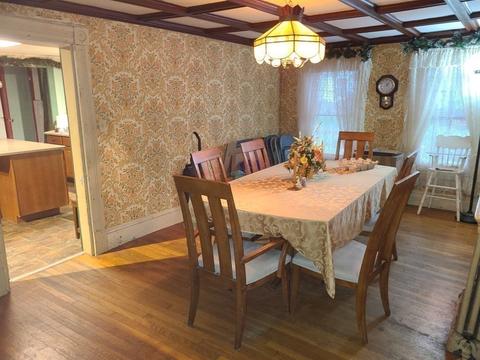 31 High St, Ware, MA 01082 photo 9