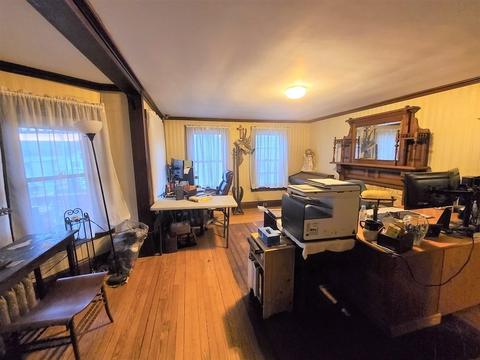 31 High St, Ware, MA 01082 photo 6