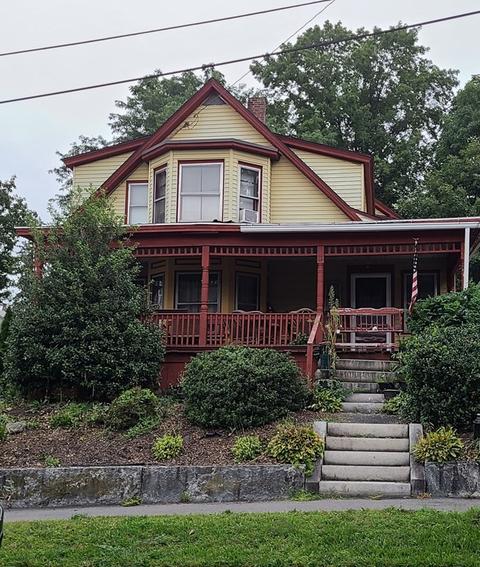 31 High St, Ware, MA 01082 photo 1