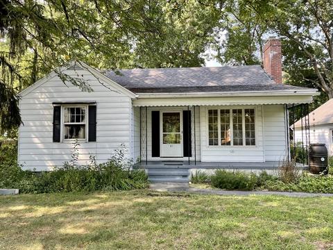 27 Spring St, Easthampton, MA 01027 photo 1