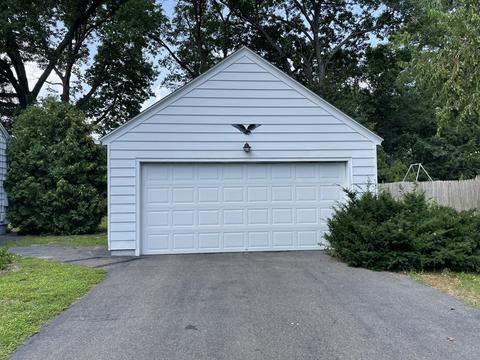 27 Spring St, Easthampton, MA 01027 photo 3