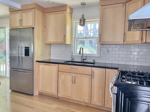 27 Spring St, Easthampton, MA 01027 photo 14