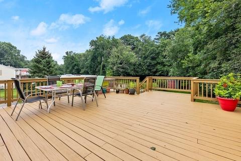 6 Appleton Dr, Hudson, MA 01749 photo 4
