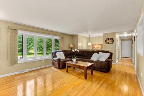 6 Appleton Dr, Hudson, MA 01749 photo 7