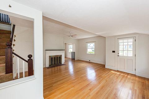 7 Highland Ct, Gloucester, MA 01930 photo 7