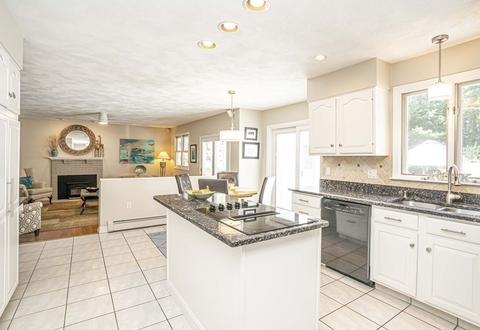 15 Wright St, Rehoboth, MA 02769 photo 9