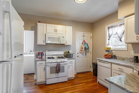 33 Glendale Ave, Everett, MA 02149 photo 5