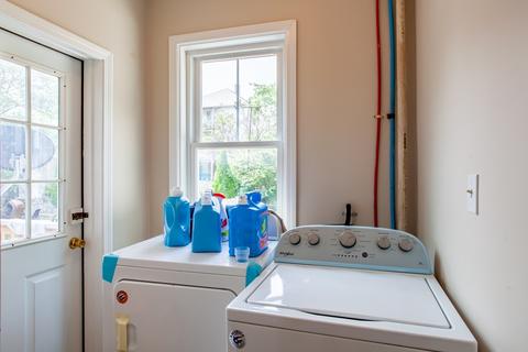 33 Glendale Ave, Everett, MA 02149 photo 8