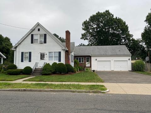 263 Abbott St, Springfield, MA 01118 photo 2
