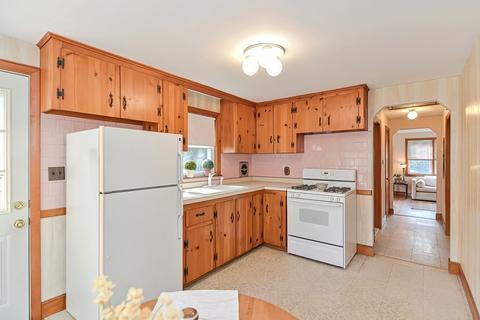 18 Walters Ave, Dedham, MA 02026 photo 15