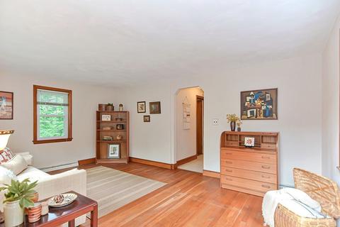 18 Walters Ave, Dedham, MA 02026 photo 2