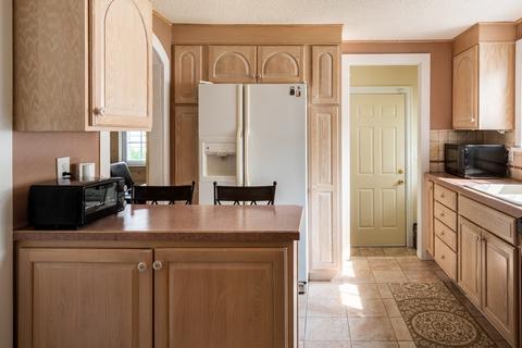 259 Gillette Ave, Springfield, MA 01118 photo 5