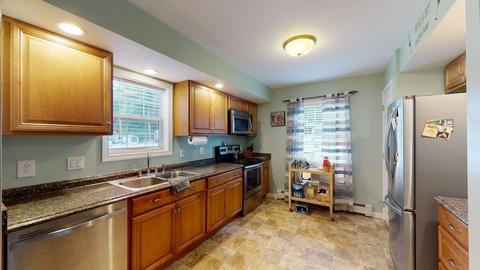 21 Browns Brook Rd, Webster, MA 01570 photo 5
