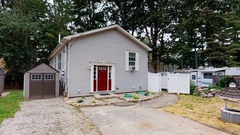 21 Browns Brook Rd, Webster, MA 01570 photo 2