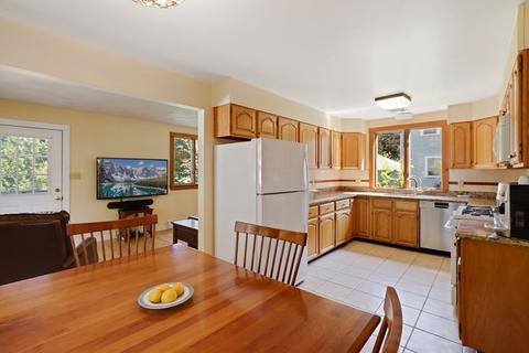 177 Lindbergh Ave, Needham, MA 02494 photo 14