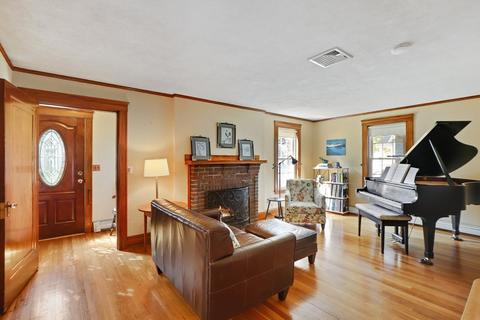 177 Lindbergh Ave, Needham, MA 02494 photo 4