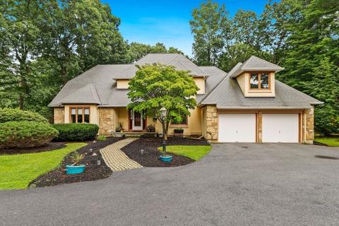 62 Whisper Dr, Worcester, MA 01609 photo 1